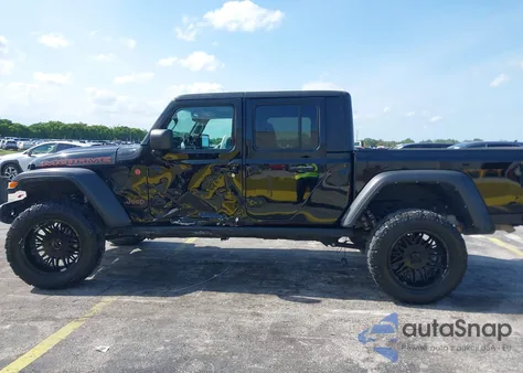 2021 Jeep Gladiator Mojave 4X4 z USA, uszkodzony, nr VIN 1C6JJTEG3ML554606